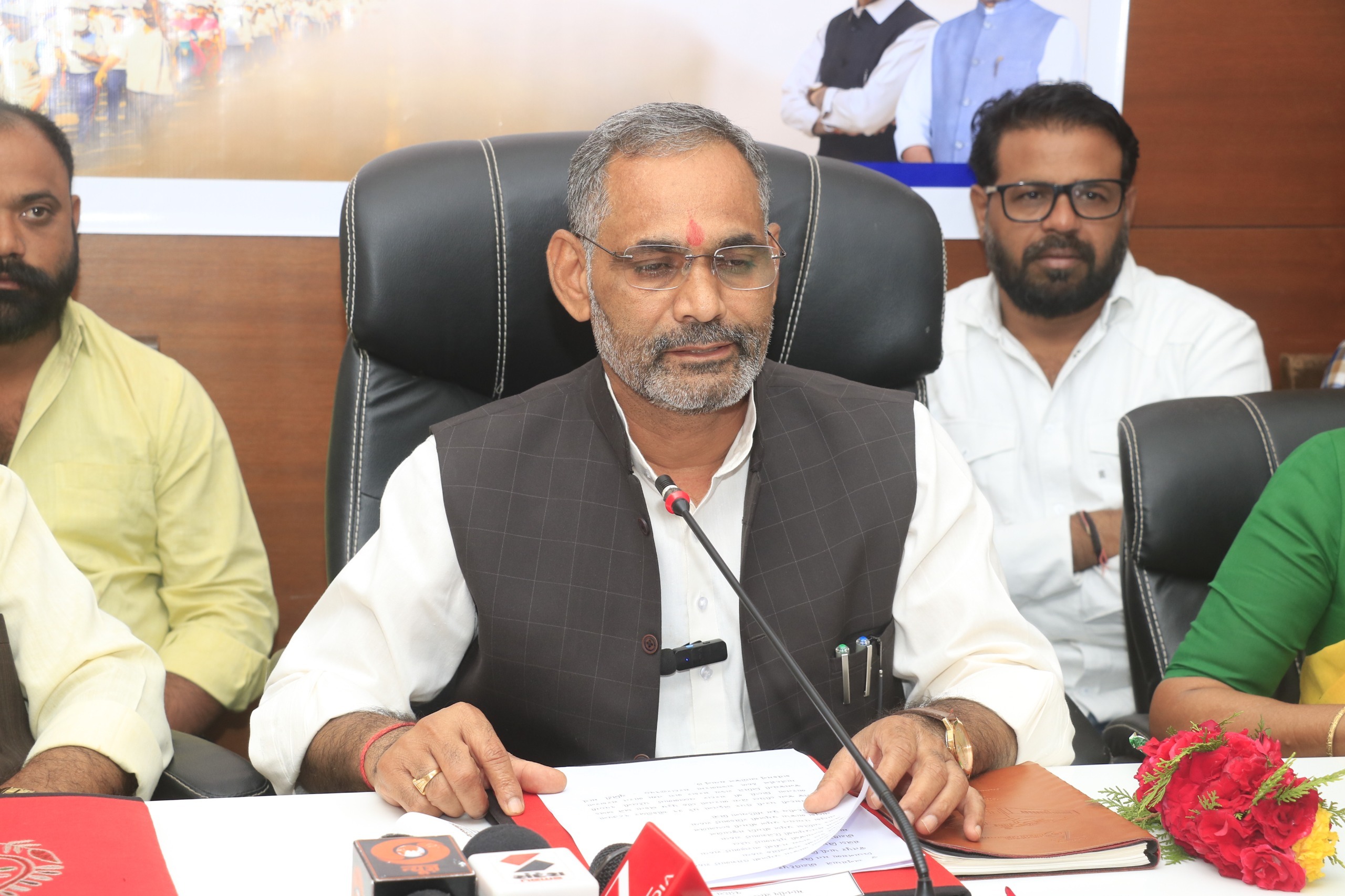 રાજ્ય સરકાર દ્વારા જાહેર કરેલા રૂ. 10,000 કરોડના રાહત પેકેજને આવકારતા છોટાઉદેપુર સાંસદ જશુભાઈ રાઠવા